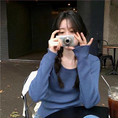 弗洛尔和她的两个丈夫